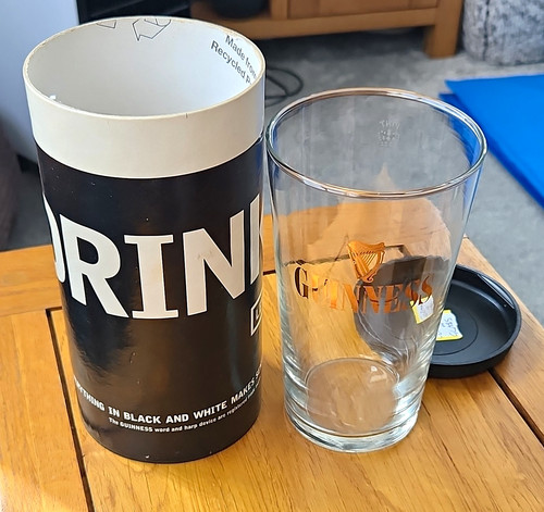 Drink guinness stout pint - stout,