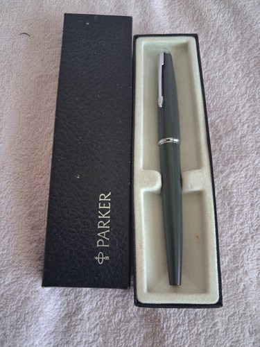 Parker fountain pen - 45,