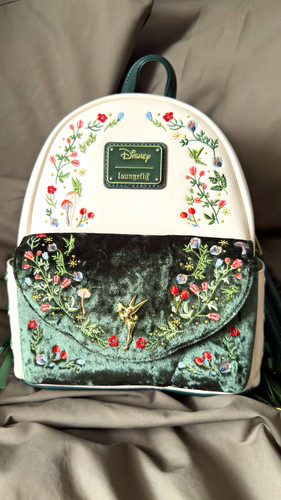 Rare loungefly exclusive - loungefly,