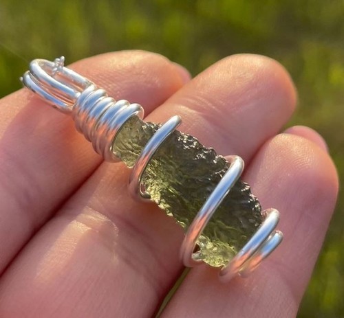 Natural moldavite 15x15 - natural,