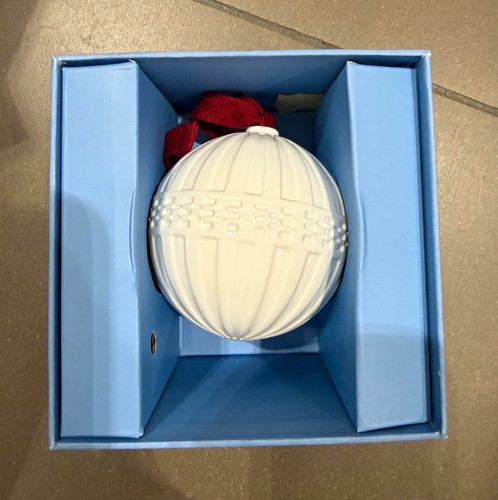Wedgwood white ceramic round - ceramic,
