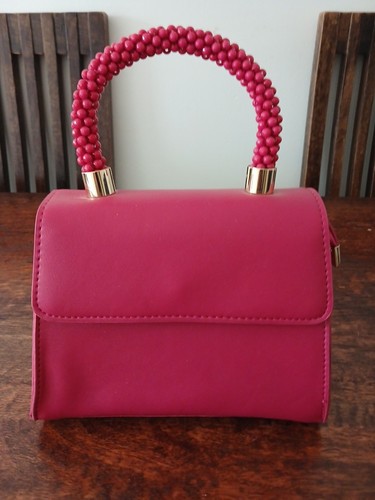 Stylish hand handbag for women - stylish,
