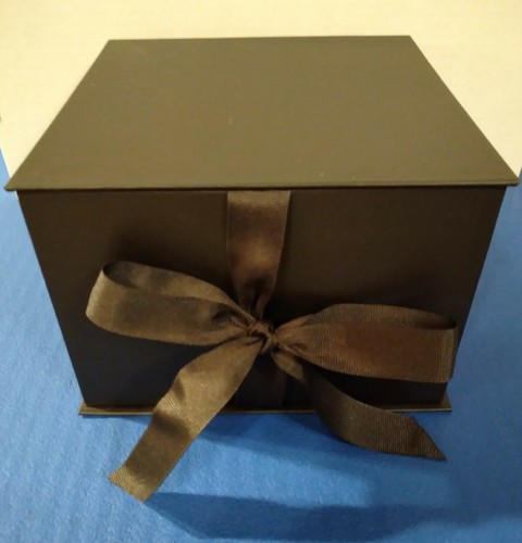Hallmark gift box black - gift,