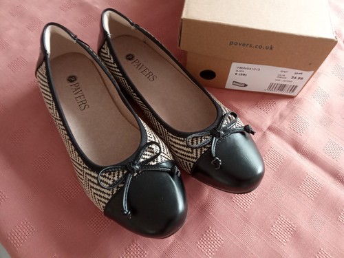 Ladies pavers shoes - size, 6