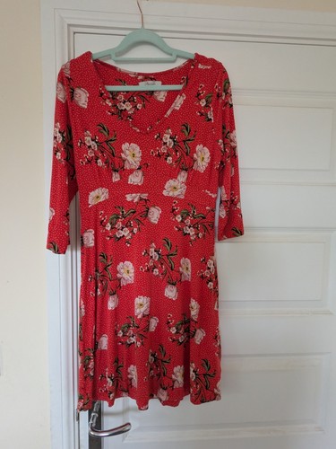 Dress size red floral print - size,