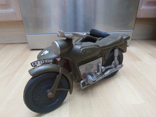 Vintage action man - vintage, cherilea