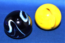 Two interesting polished mineral or glass spheres, super colours, yellow, blue