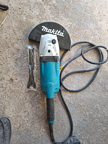Makita ga9020s 110v - makita, corded
