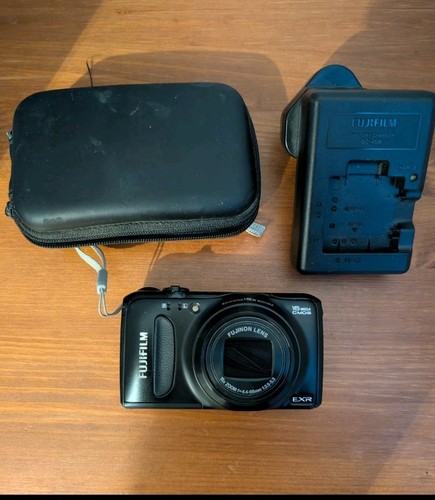 Fujifilm finepix f660exr 16mp - fujifilm,
