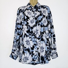 NEW Ex Wallis 8-22 Collared