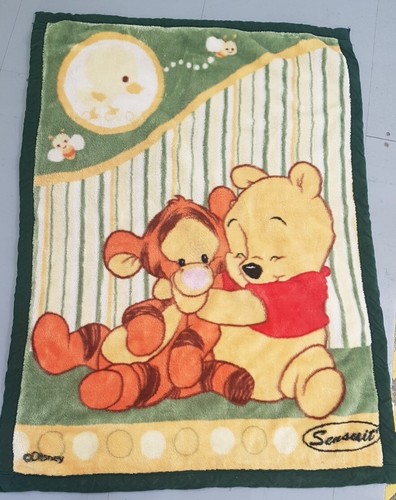 Vtg disney store winnie - vtg., the