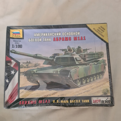 Zvezda abrams m1a1 us - -,