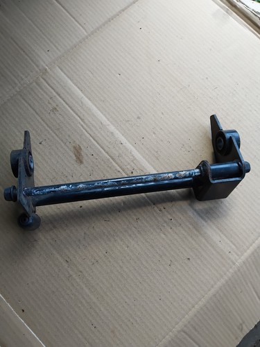 Yamaha aerox engine mount - 50,
