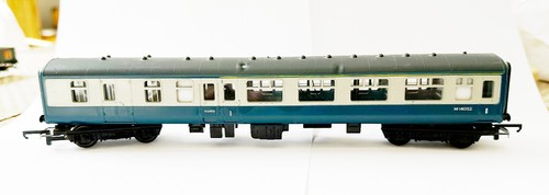 Hornby 726 gauge coach - hornby,