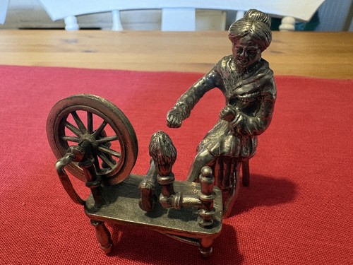 Miniature sculpture women - miniature, of