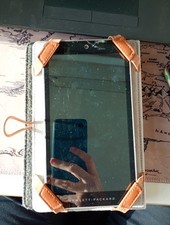 Used HP 7 Tablet (Case