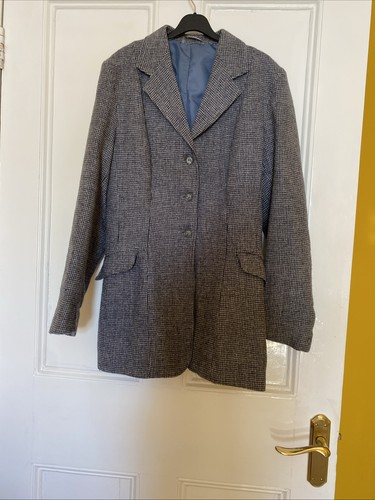 Ladies blue wool tweed - blue, show