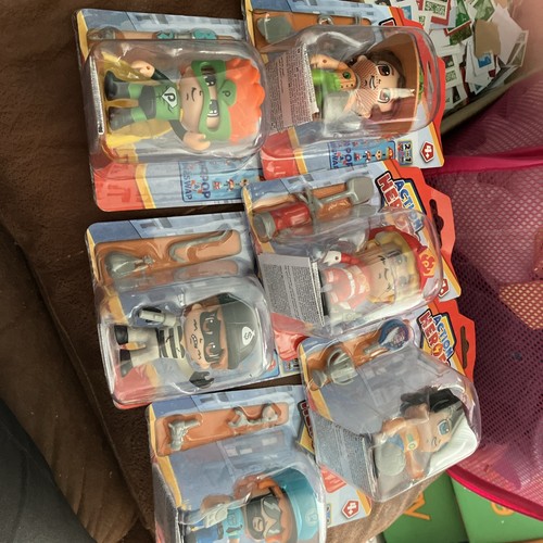 Action heroes figures - 6,