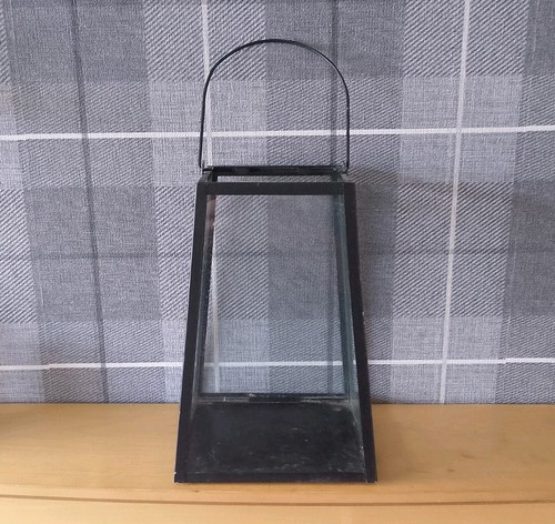 Medium sized glass ceiling - medium,