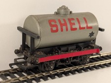 Tri-ang R12 – Shell/BP