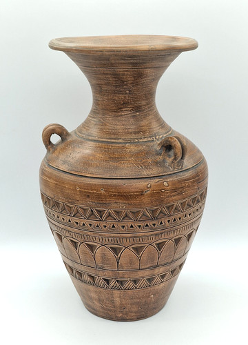 Large studio pottery ceramic - studio,