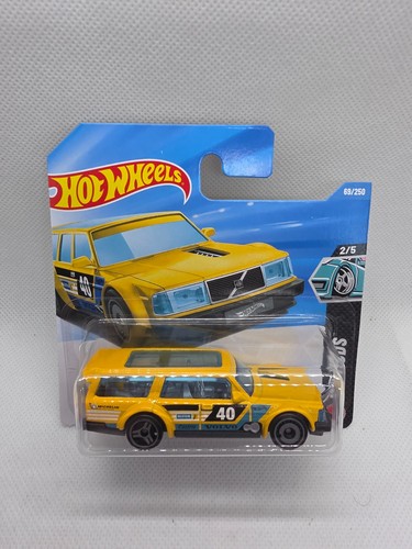 Hot wheels volvo - hot, 240