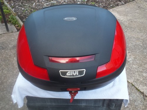 Givi e470 top box - givi,