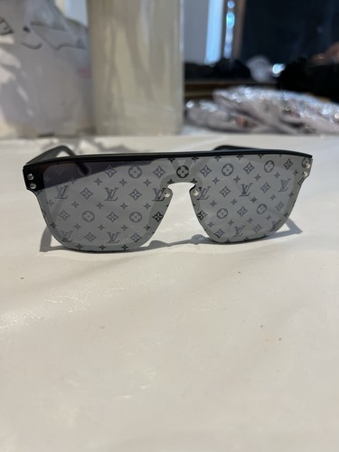 Louis vuitton shield - louis,