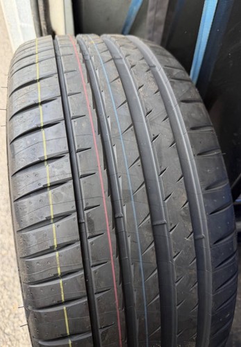 235 michelin ps4 - 235/35/19,