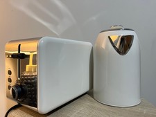 Beige Bistro Chef Kettle and