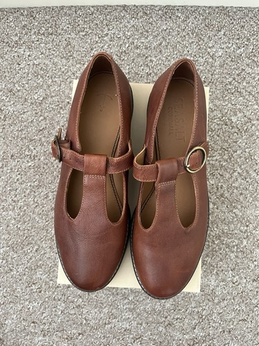 Seasalt flat tan brown daisy - seasalt,