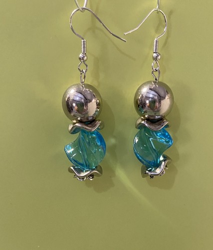 Earrings pairs costume hand