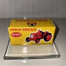Hornby R7247 - Fordson Tractor