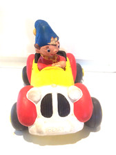VINTAGE BENDY TOY ( NODDY’S CAR ) 
