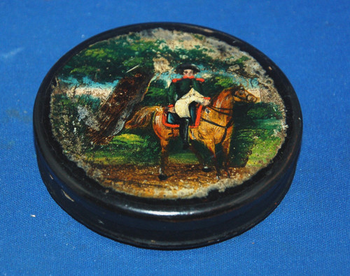 Papier mache snuff box - ,
