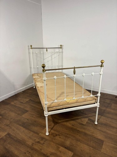 Victorian style single - style, bed