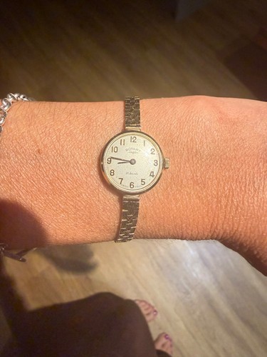 Vintage working gold ladies - gold,