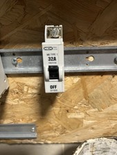 MEM 32 AMP TYPE 1 M6 MCB