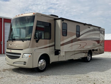 2012 Winnebago Sightseer 33C