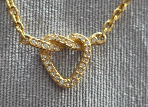 Vintage pendant open heart