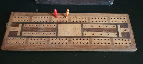 Vintage cribbage board - vintage, 10"