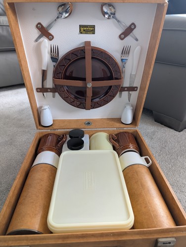 Vintage brexton picnic hamper - brexton,