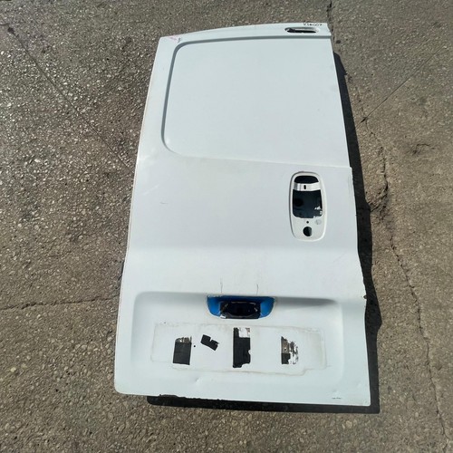 2009 vauxhall vivaro rear left - vauxhall,