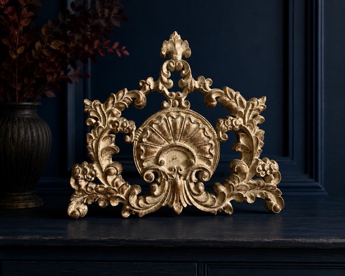 Rococo florentine carved wood - carved,