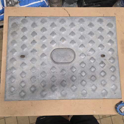 Galvanised manhole cover - galvanised,