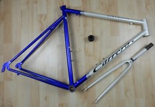 Retro 98/99 Tange Cr-Mo Carrera Virtuoso racing frame & forks for 700c wheels.