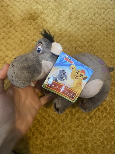 Disney store the lion guard - disney,