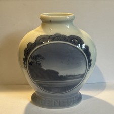 Antique Vintage Royal