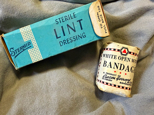 Vintage ww2 medical supplies - ww2,