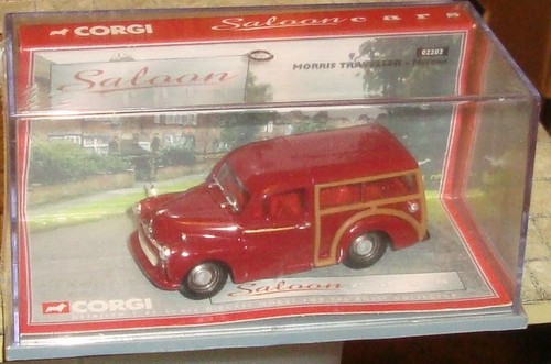 Morris traveller saloon car - saloon,